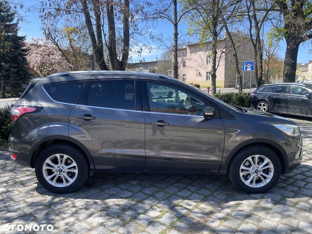 Ford Kuga 1.5 TDCi FWD Titanium - 6
