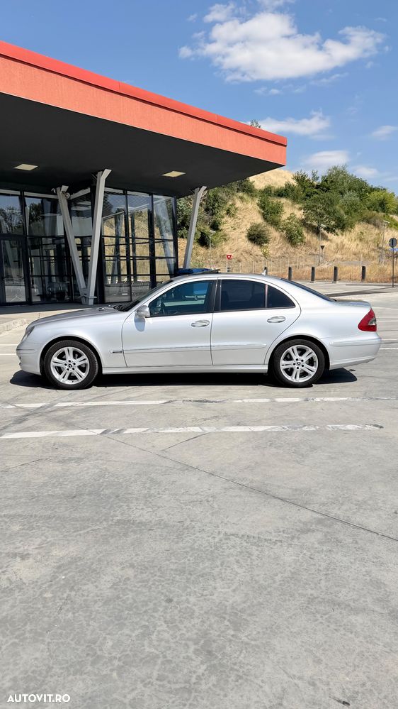 Mercedes-Benz E - 8