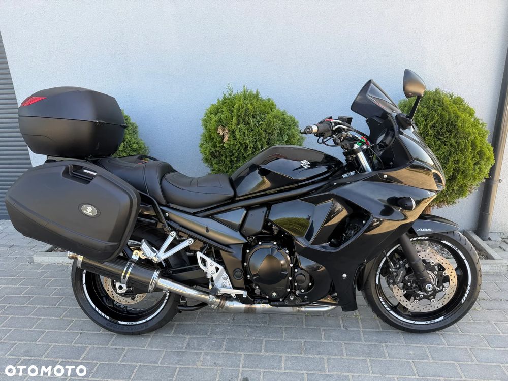 Suzuki GSX - 1