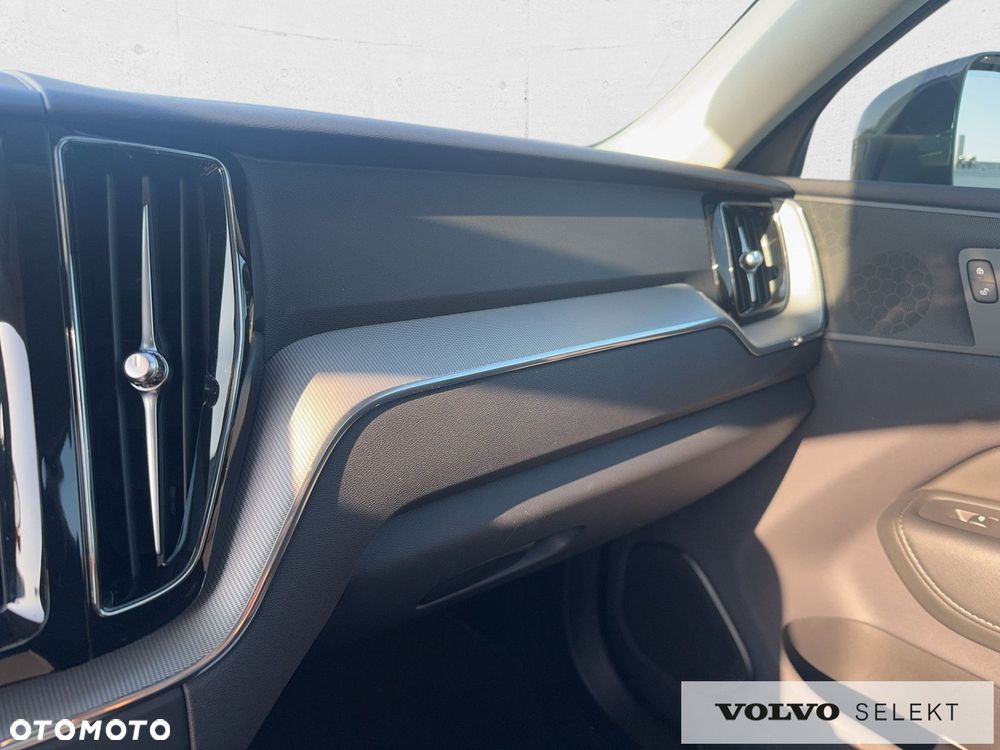 Volvo XC 60 - 21