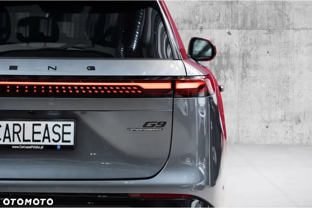 XPeng G9 98 kWh AWD Performance - 11