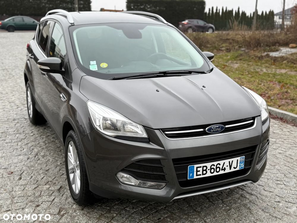 Ford Kuga 2.0 TDCi 2x4 Titanium - 16