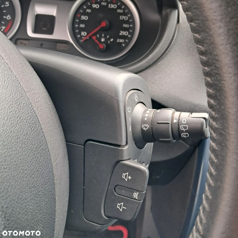 Renault Clio 1.2 16V Alize - 9