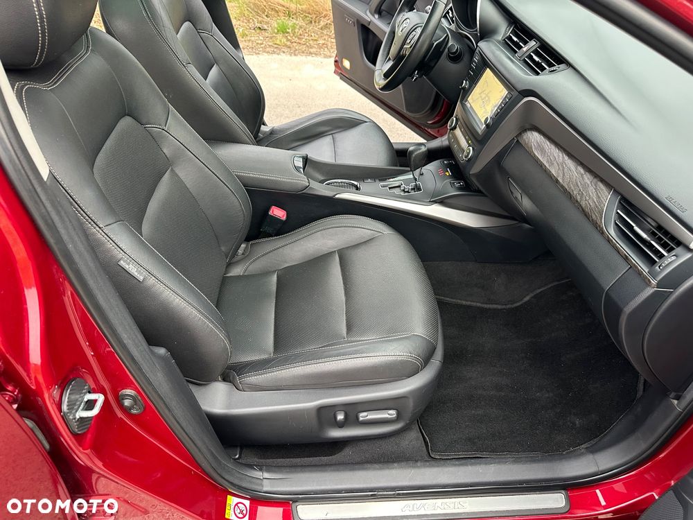 Toyota Avensis 2.0 Prestige MS - 25