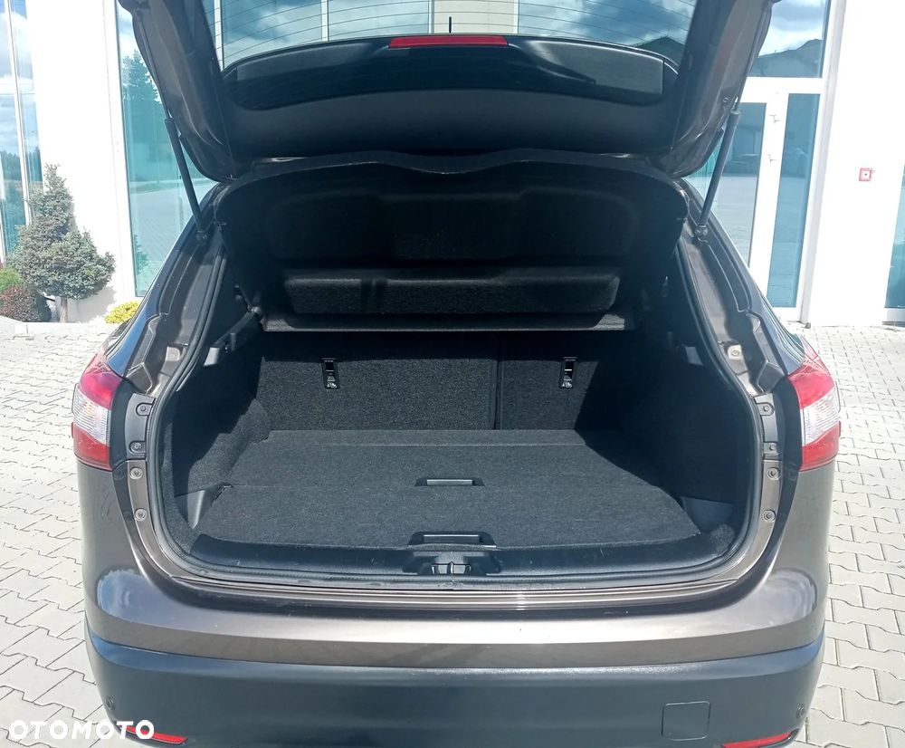 Nissan Qashqai 1.6 DCi N-Connecta Xtronic - 33