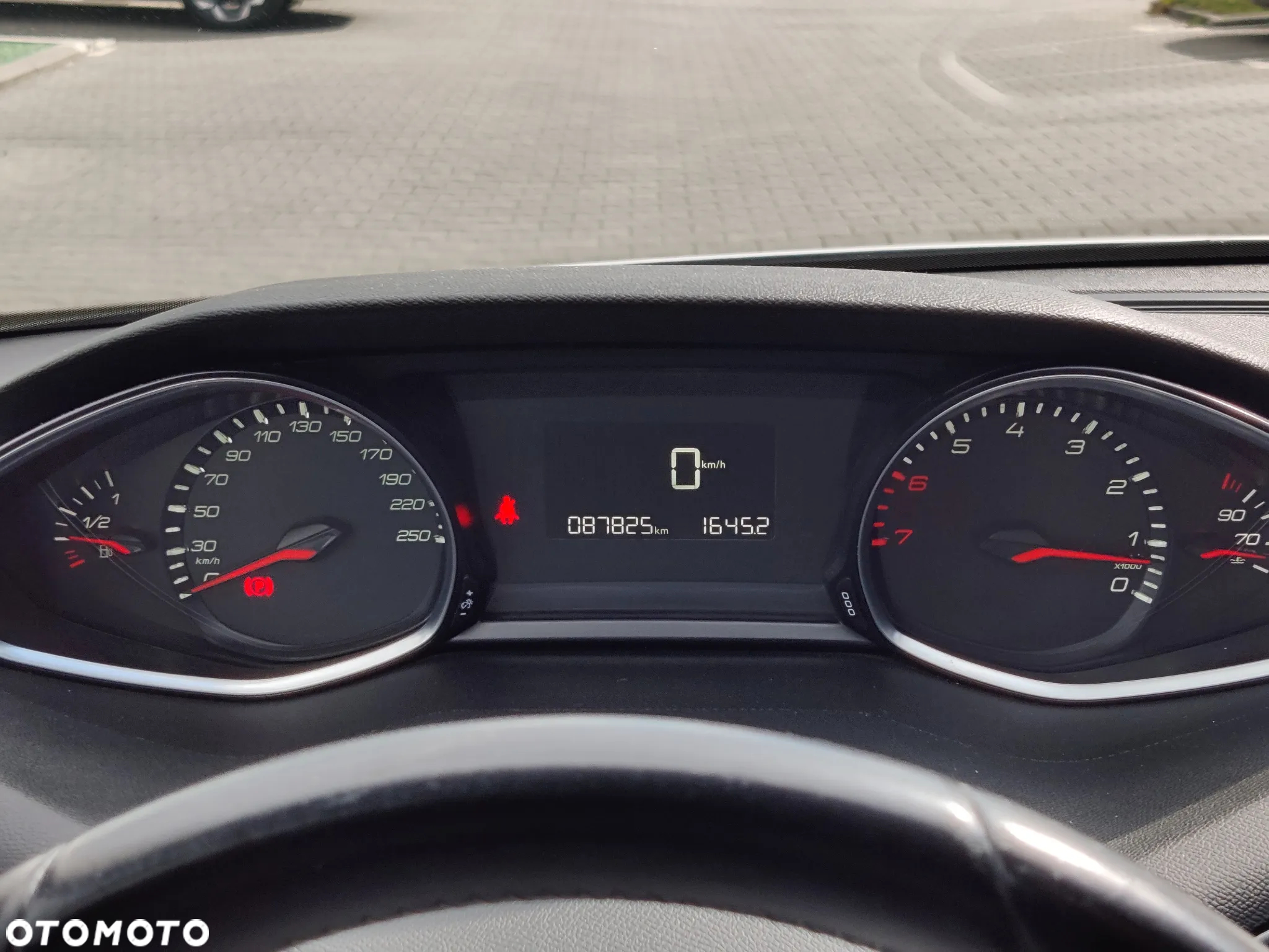 Peugeot 308 1.6 THP Allure - 10