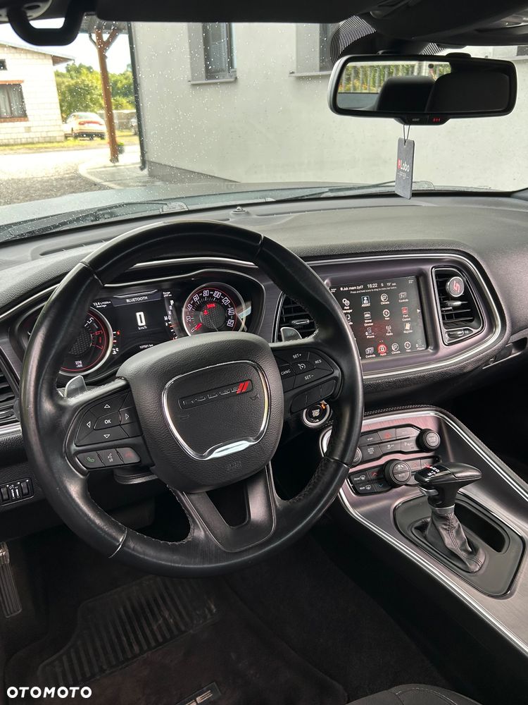 Dodge Challenger 5.7 R/T - 22