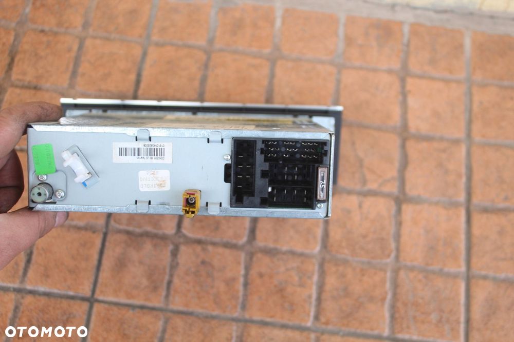 RADIO AUDI A4 B6 KOD 8E0035186L - 3