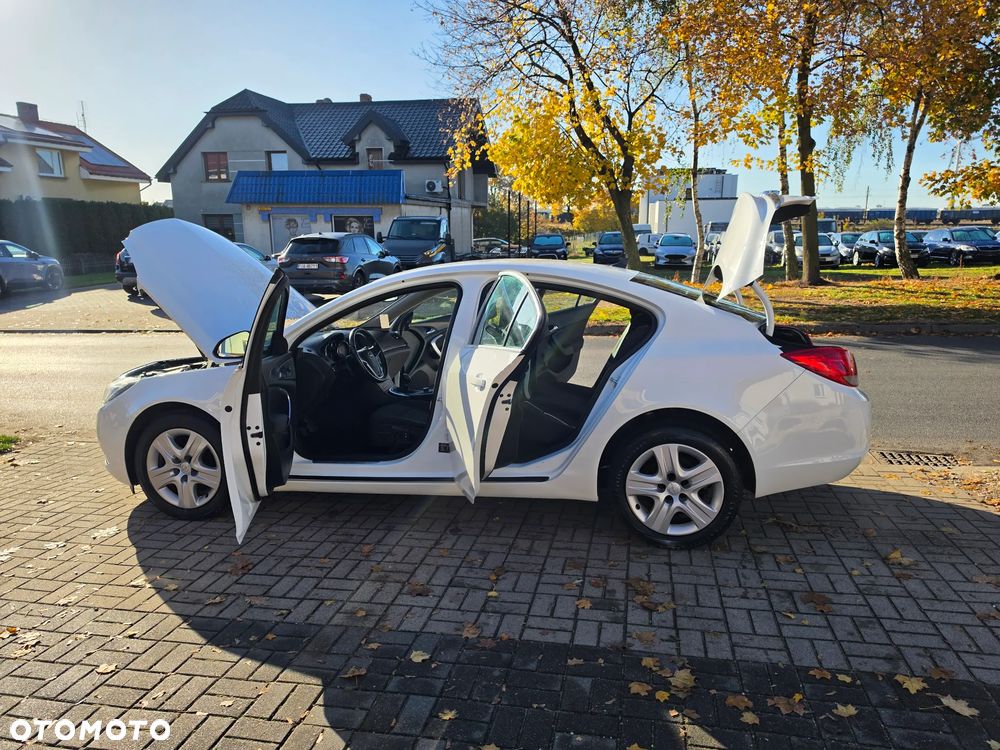 Opel Insignia - 17