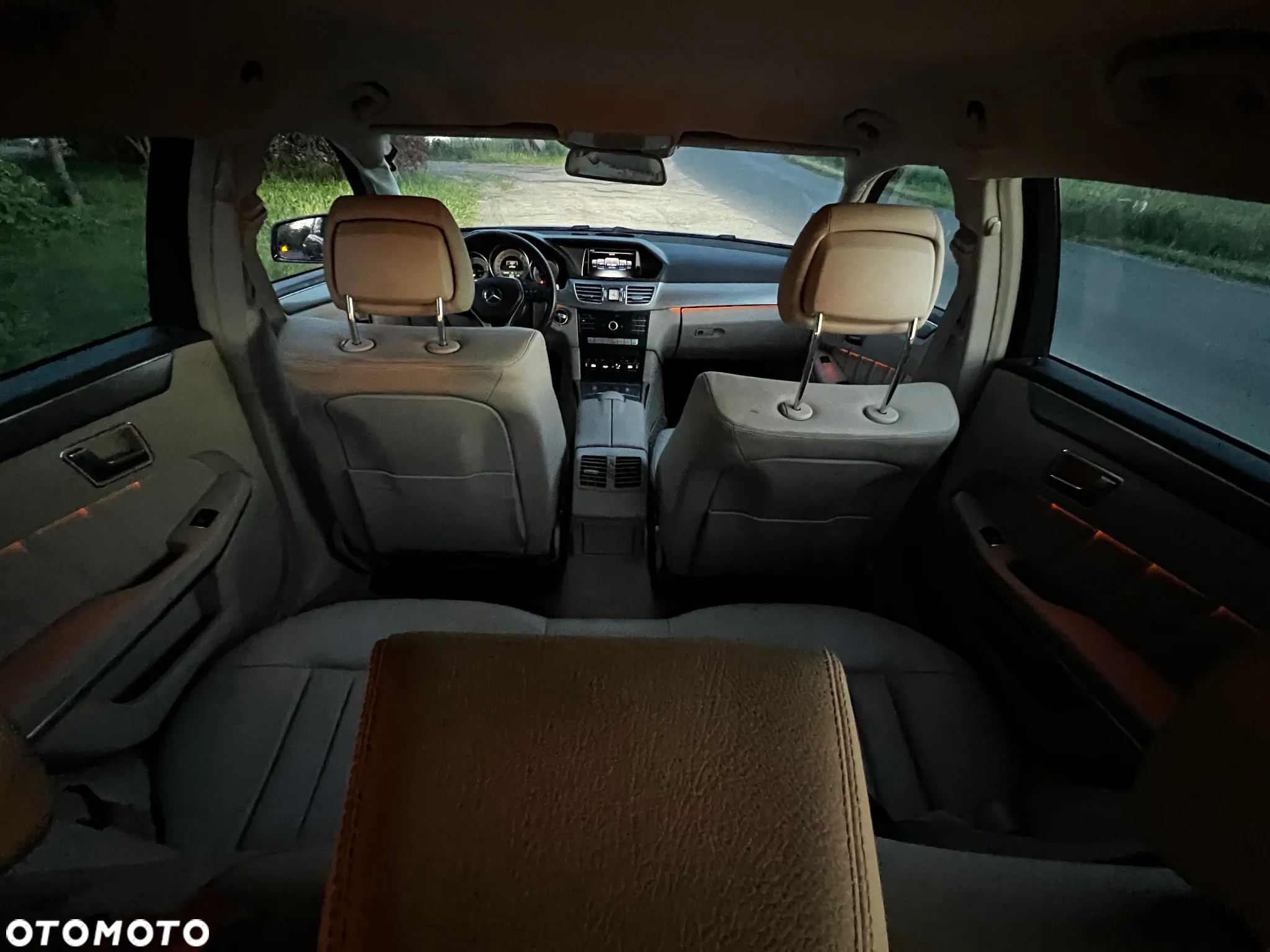 Mercedes-Benz Klasa E 300 BlueTEC Hybrid Elegance - 11