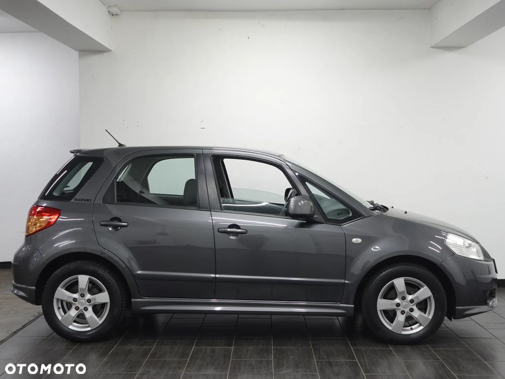 Suzuki SX4 - 9