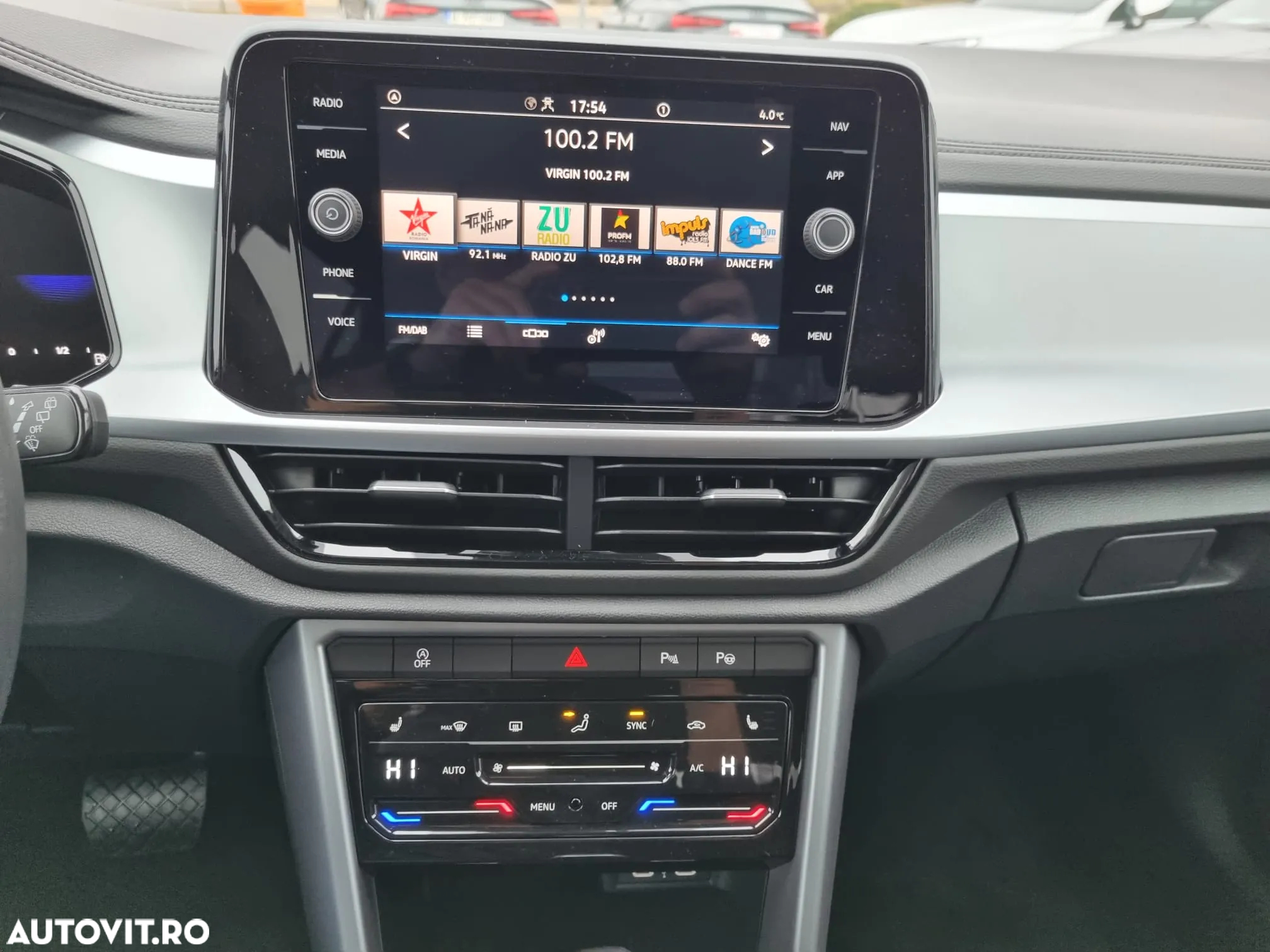 Volkswagen T-ROC 1.5 TSI DSG Advanced - 17