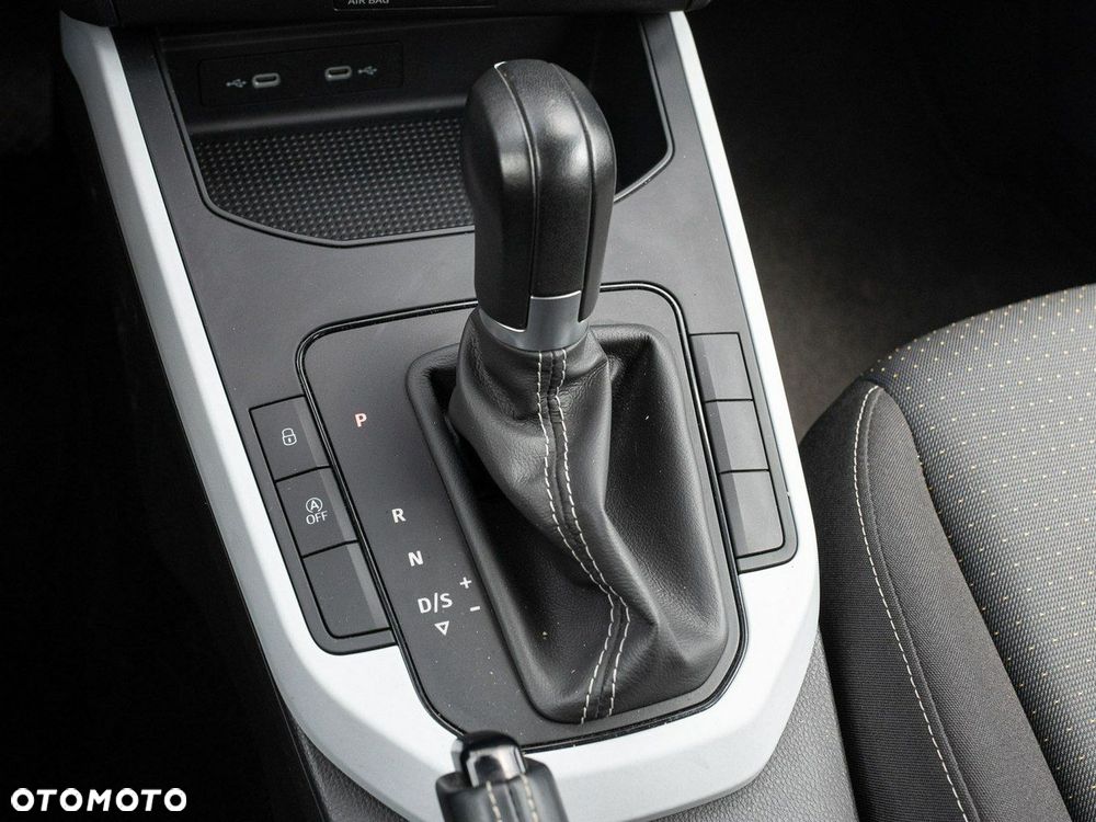 Seat Arona - 16