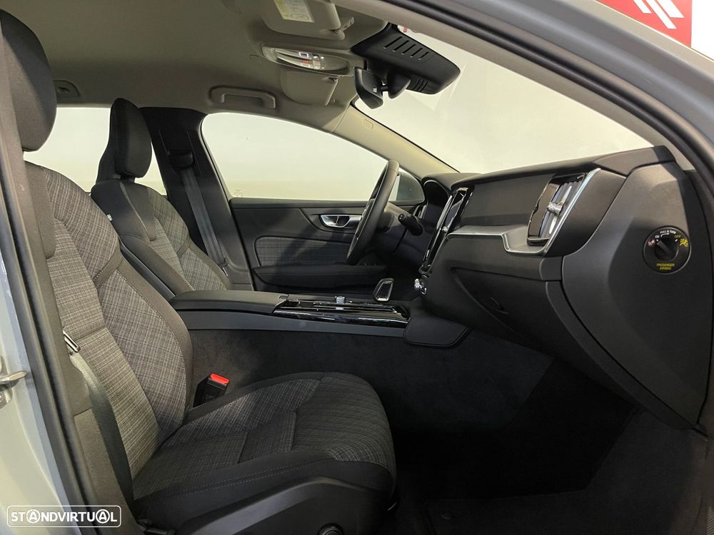 Volvo V60 2.0 T6 AWD TE Essential - 16