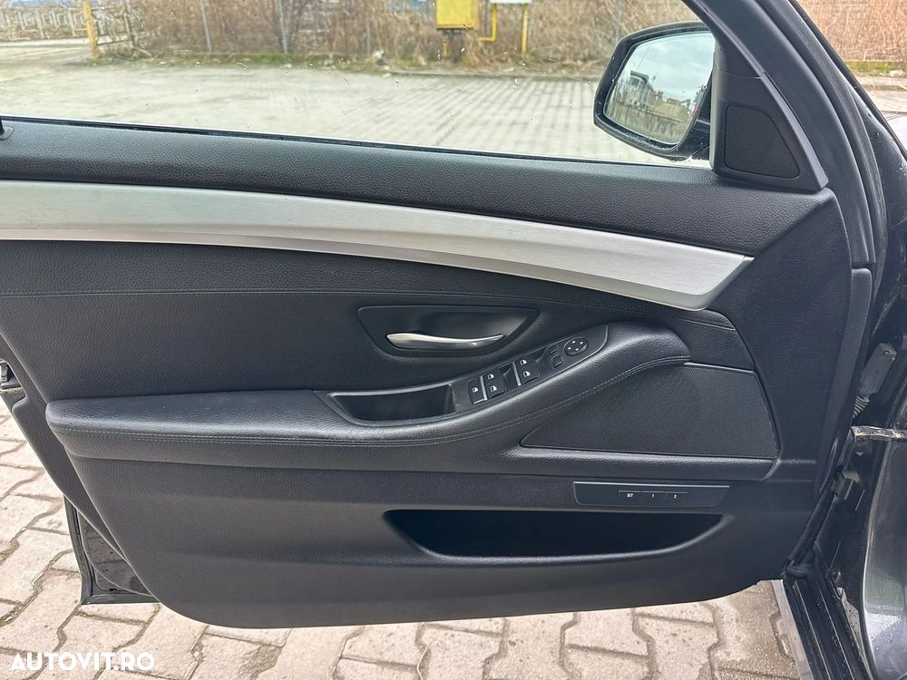 BMW Seria 5 520d xDrive Aut. Luxury Line - 11