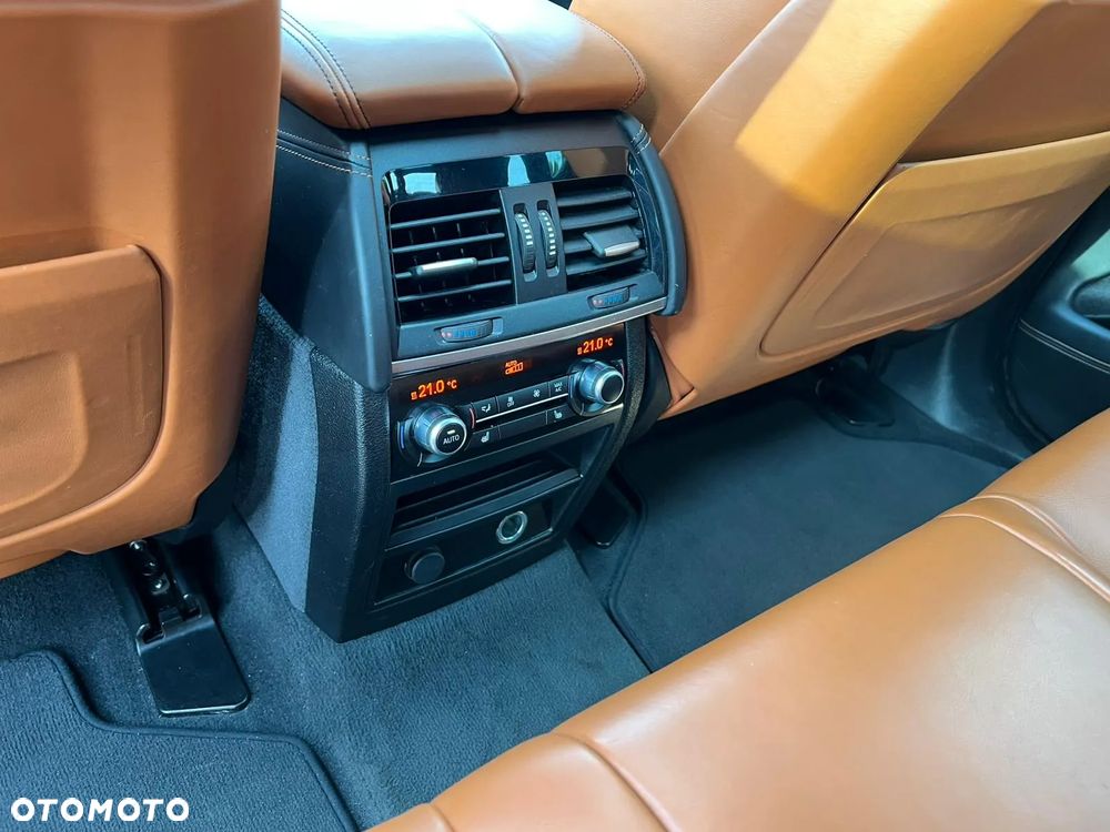 BMW X6M - 10