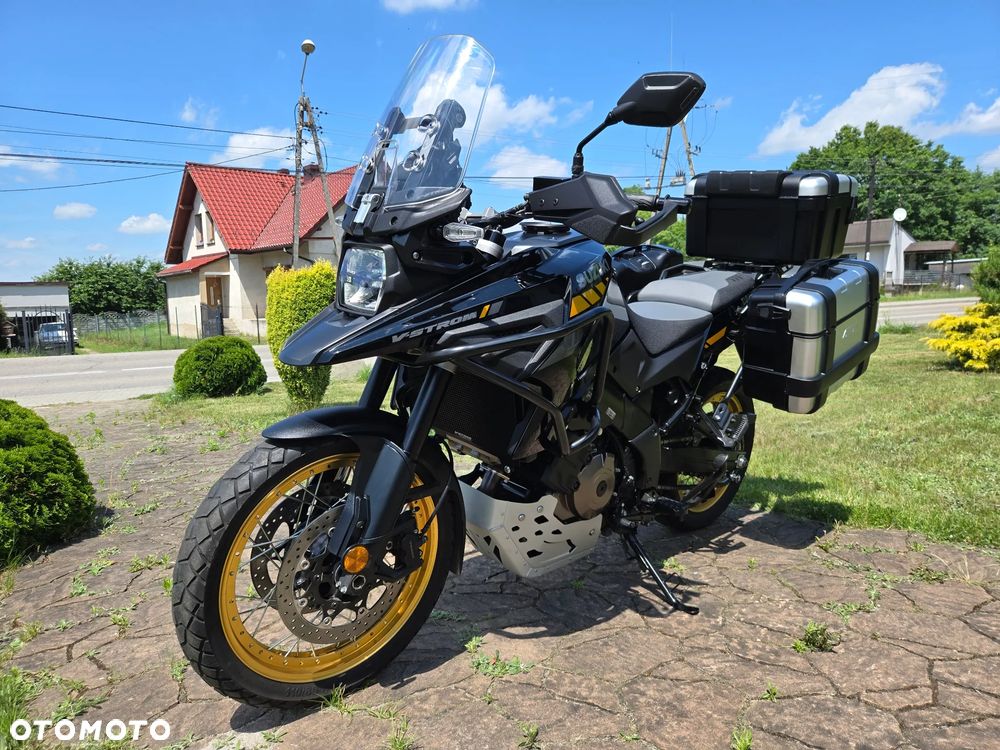 Suzuki V-STROM - 4