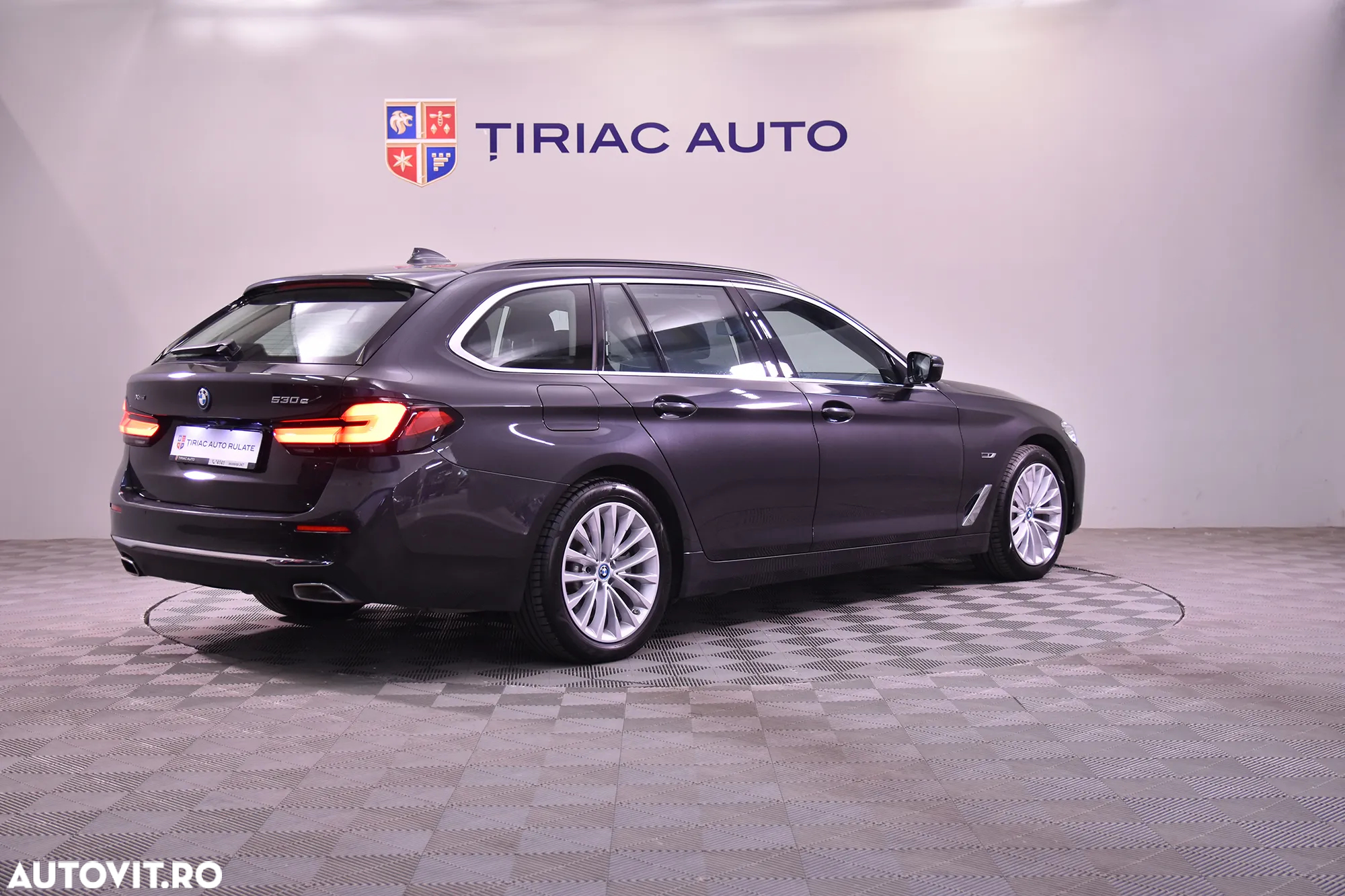 BMW Seria 5 530e xDrive AT PHEV - 5