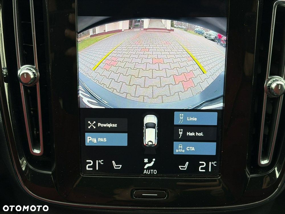 Volvo XC 40 T2 Momentum - 22