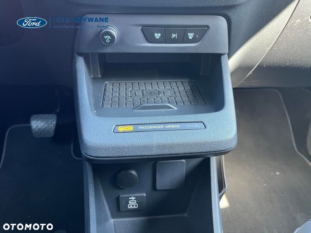 Ford E-Tourneo Courier 43kWh Active - 19