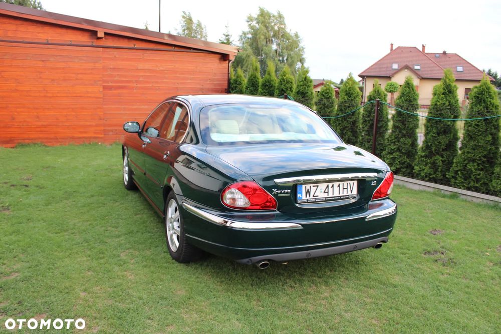 Jaguar X-Type 2.5 V6 4x4 Executive - 7