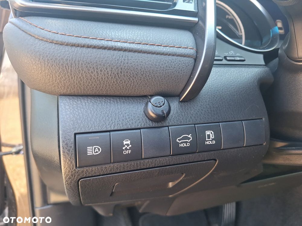 Toyota Camry 2.5 Hybrid Comfort CVT - 20