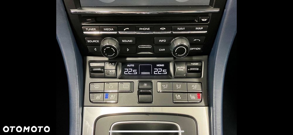 Porsche 911 Carrera 4S PDK - 23