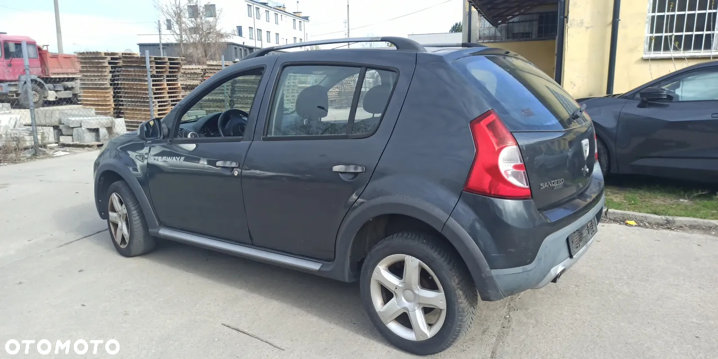 Dacia Sandero 1.5 dCi Stepway - 10