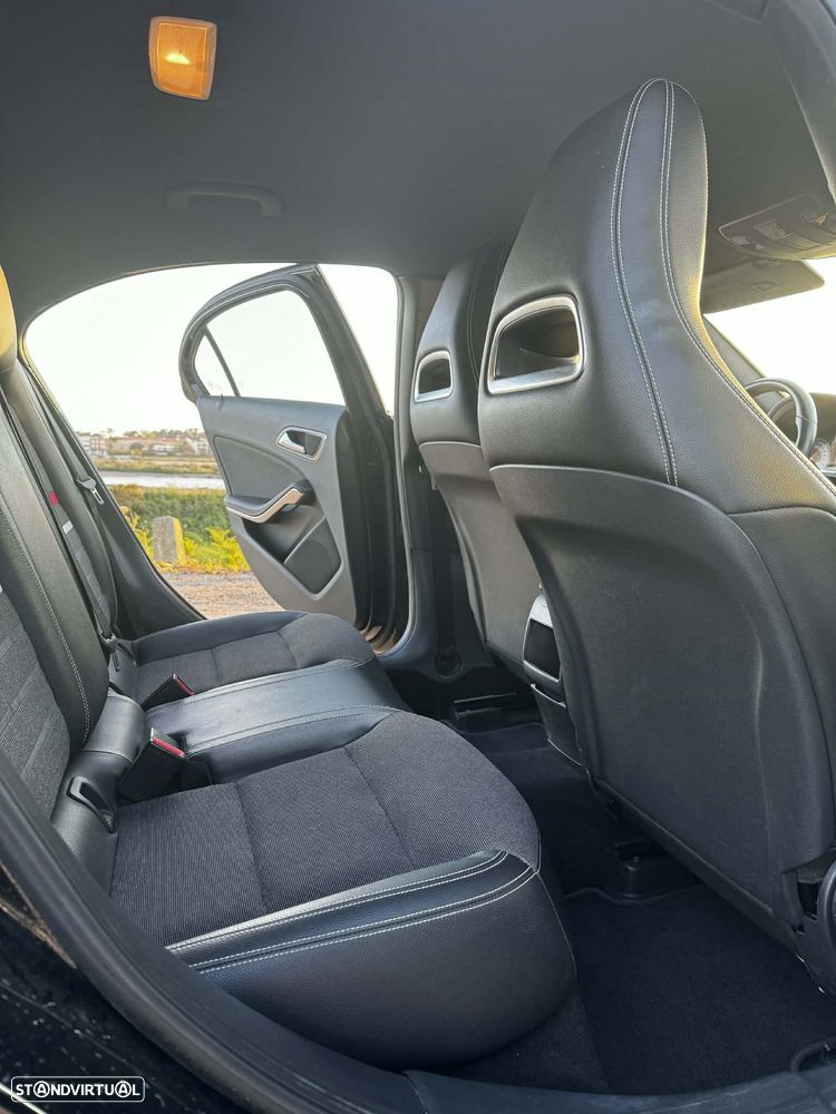 Mercedes-Benz A 180 d Urban - 8