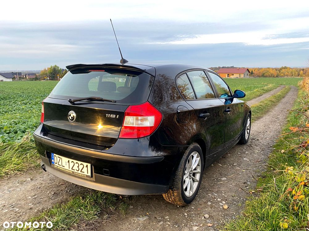 BMW Seria 1 116i - 5