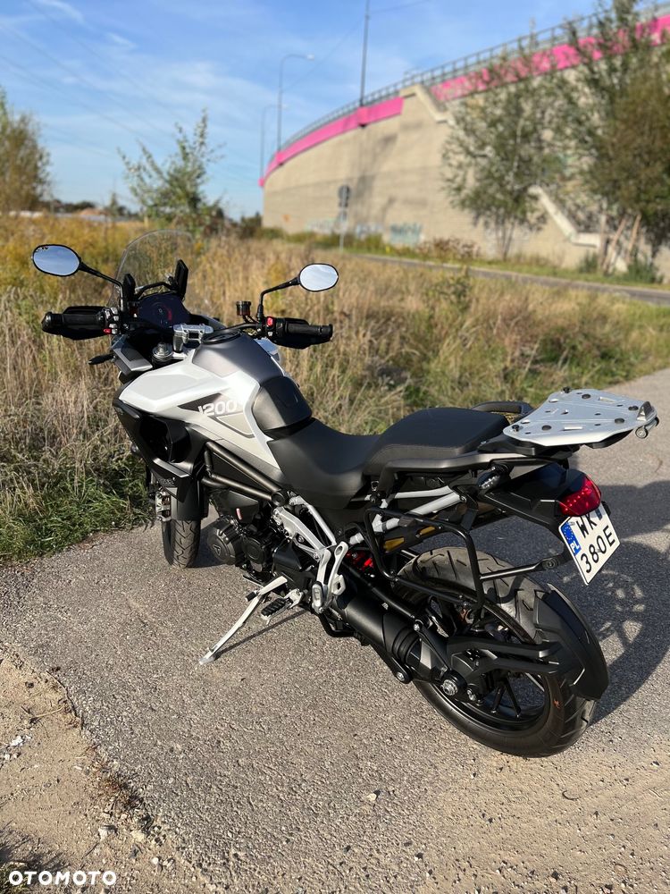 Triumph Tiger - 2