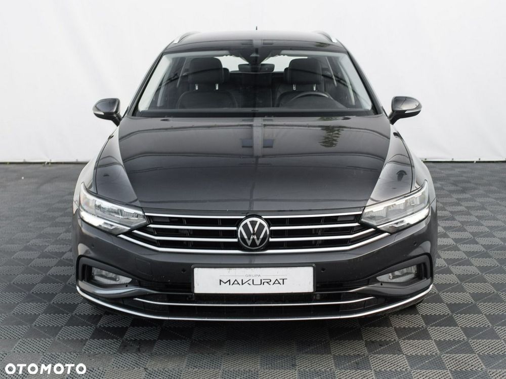 Volkswagen Passat - 8