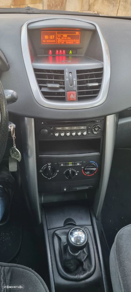 Peugeot 207 1.4 HDi Trendy - 8