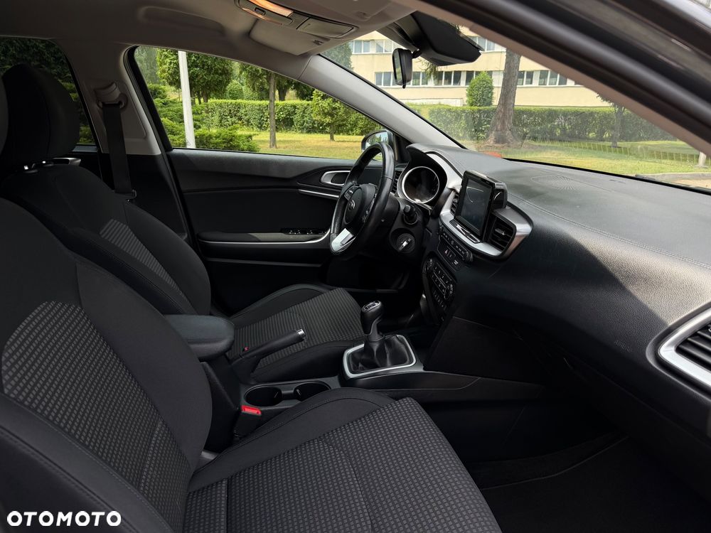 Kia Ceed 1.4 CVVT Dream-Team Edition - 7