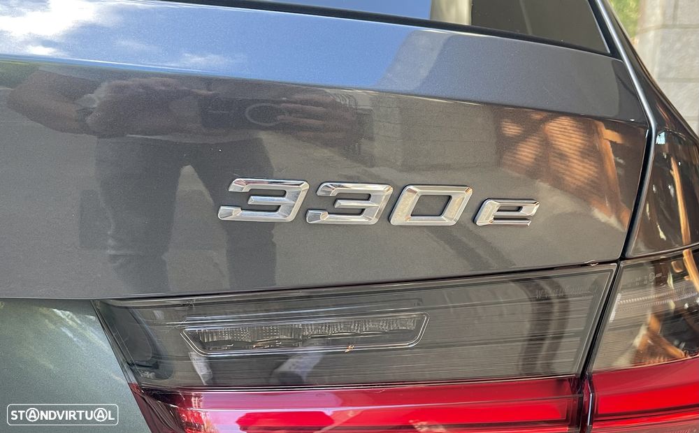 BMW 330 e Corporate Edition Auto - 28