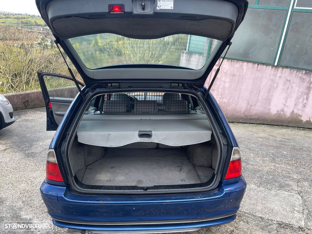 BMW 320 d Touring - 9