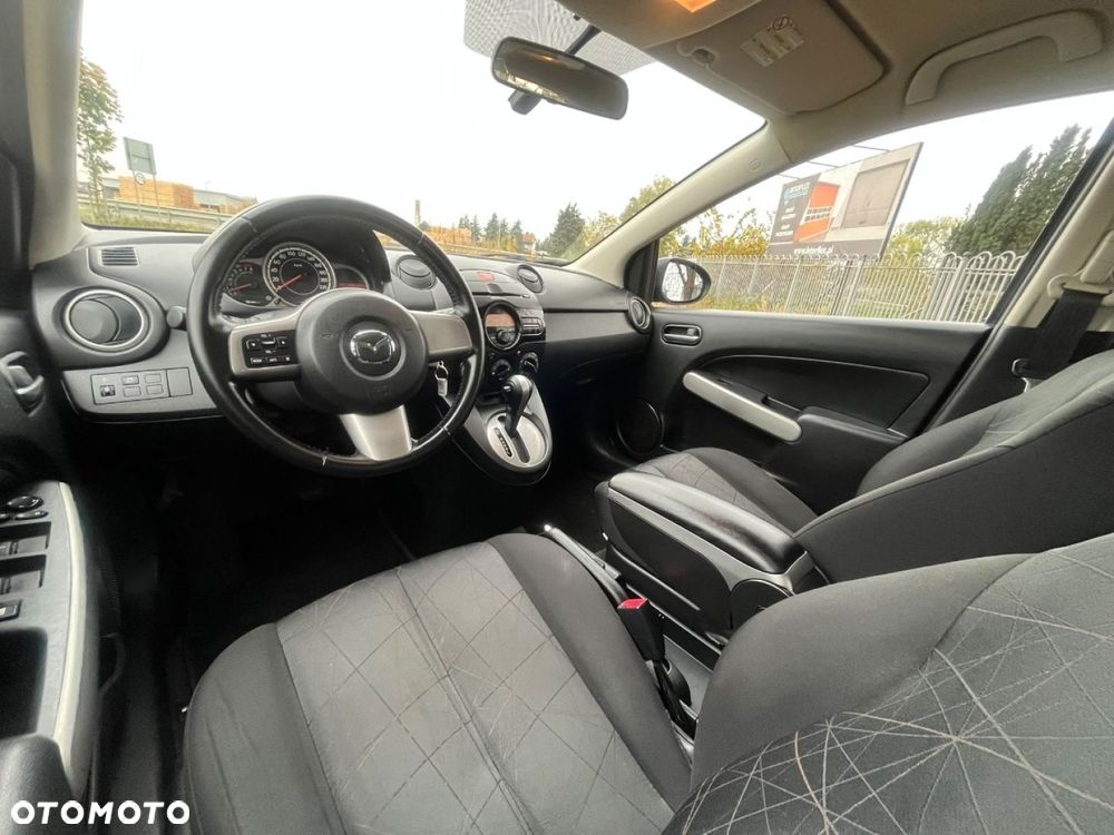 Mazda 2 - 23
