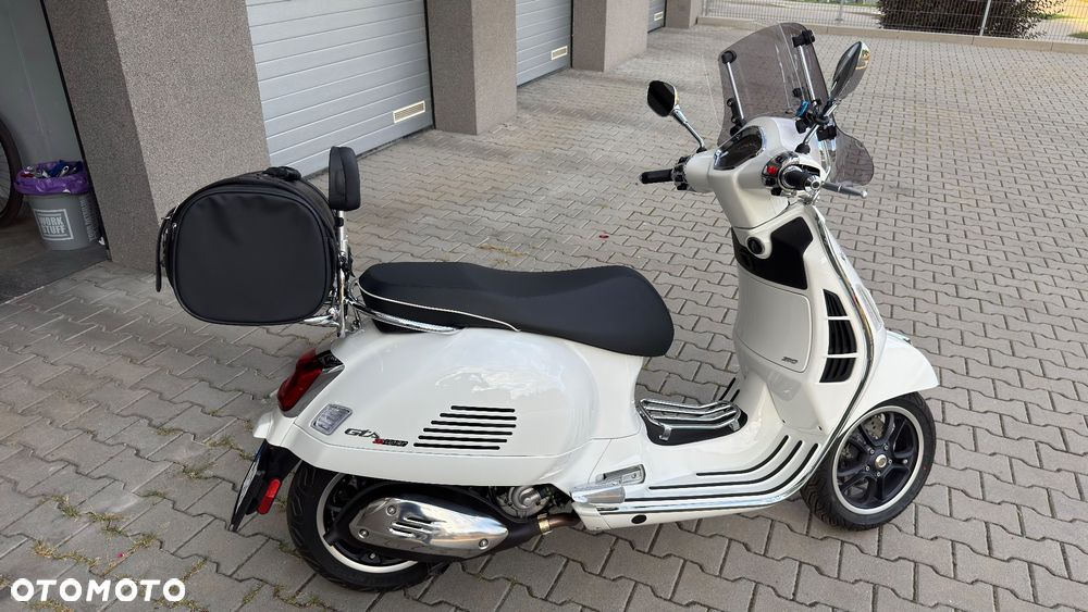 Vespa GTS - 2