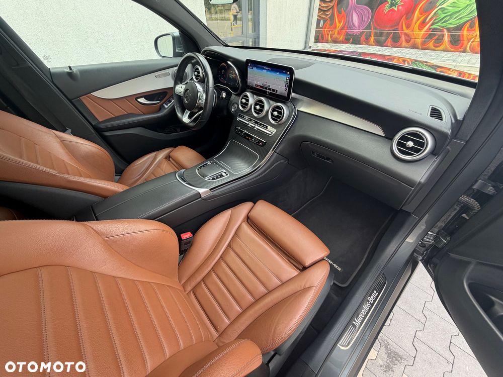 Mercedes-Benz GLC 200 d 4Matic 9G-TRONIC AMG Line - 23