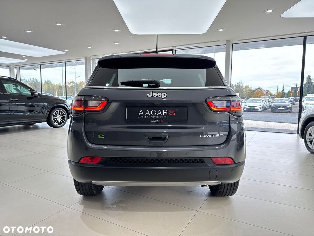 Jeep Compass - 4