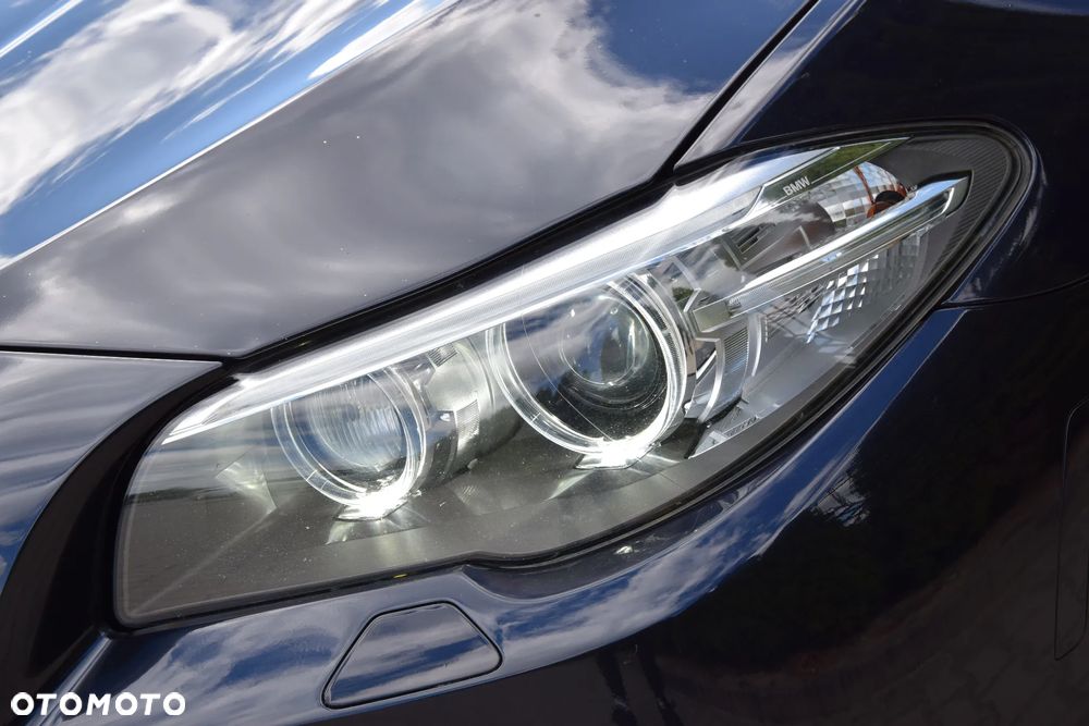 BMW Seria 5 535i Sport-Aut - 17