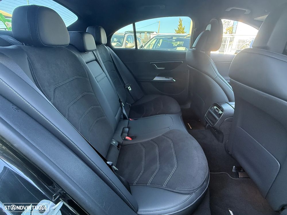 Mercedes-Benz E 300 de - 35