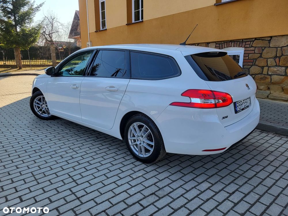 Peugeot 308 BlueHDi 130 Black Edition - 4