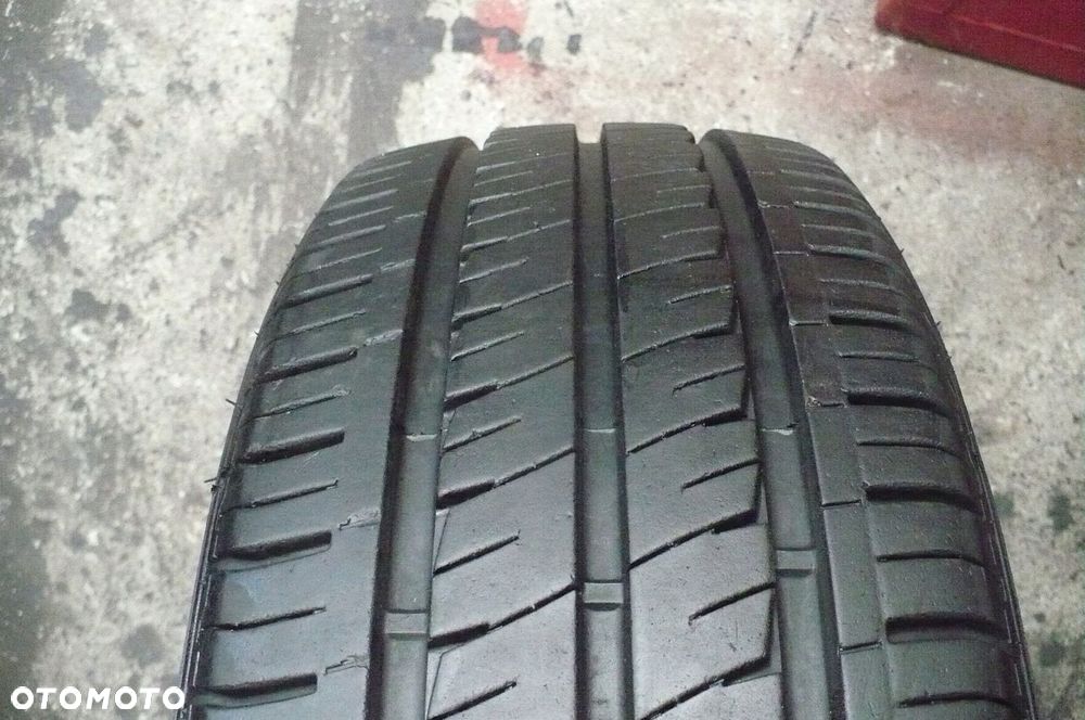 DURATURN Travia Van 215/65R16C 7,8mm 2019 - 1
