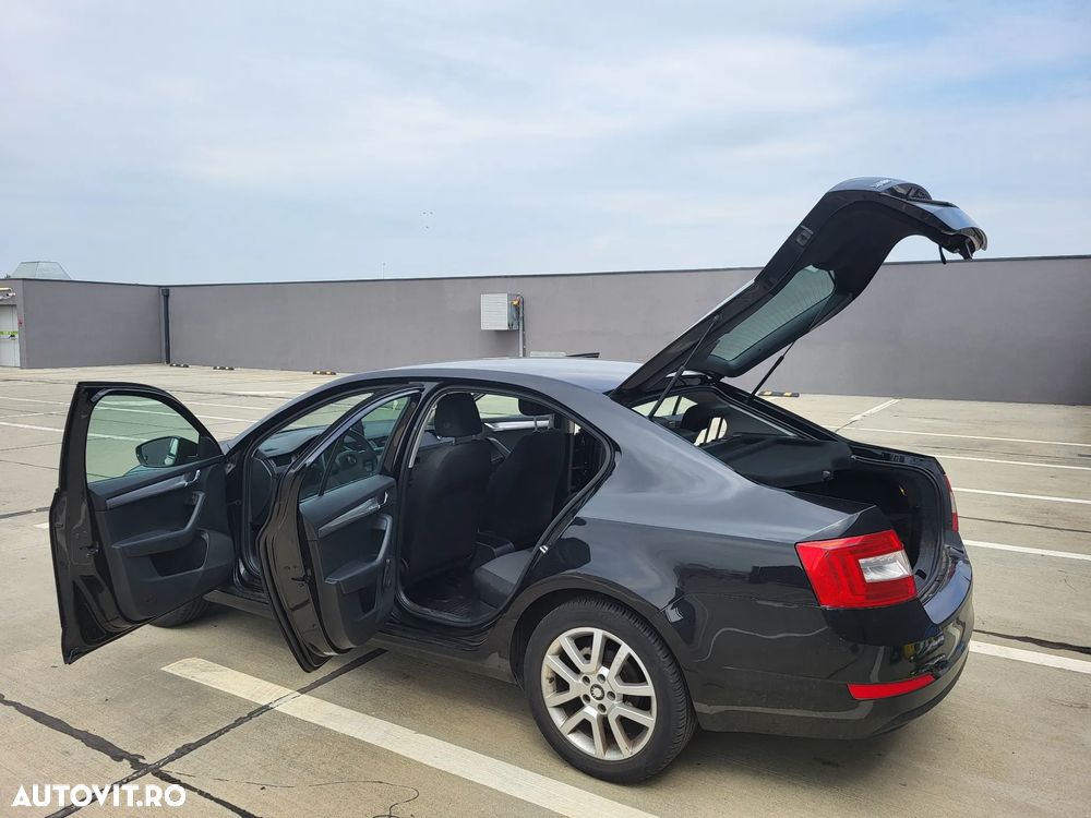 Skoda Octavia 1.6 TDI Style - 6