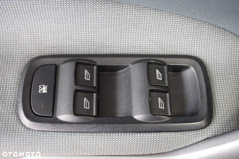 Ford Fiesta 1.4 Champions Edition - 30