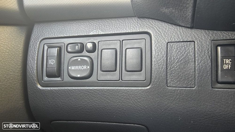 Toyota Avensis SW 2.2 D-4D - 14