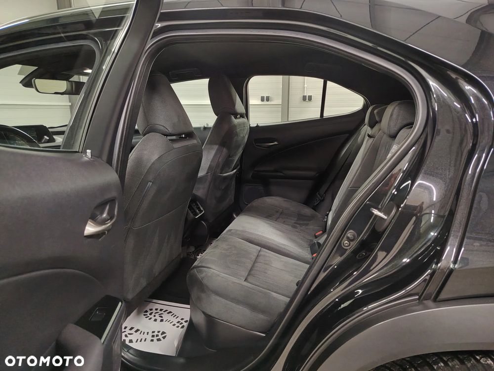 Lexus UX 250h Elegance 2WD - 22