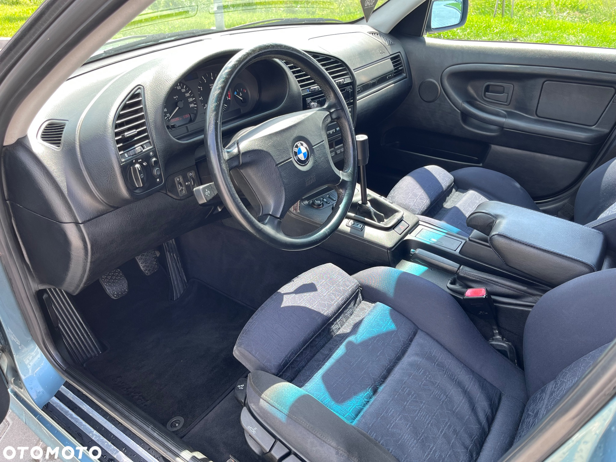 BMW Seria 3 328i - 15