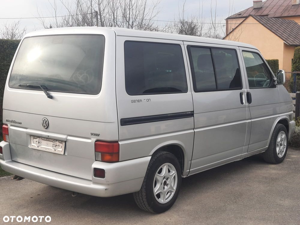 Volkswagen Multivan Standard - 17